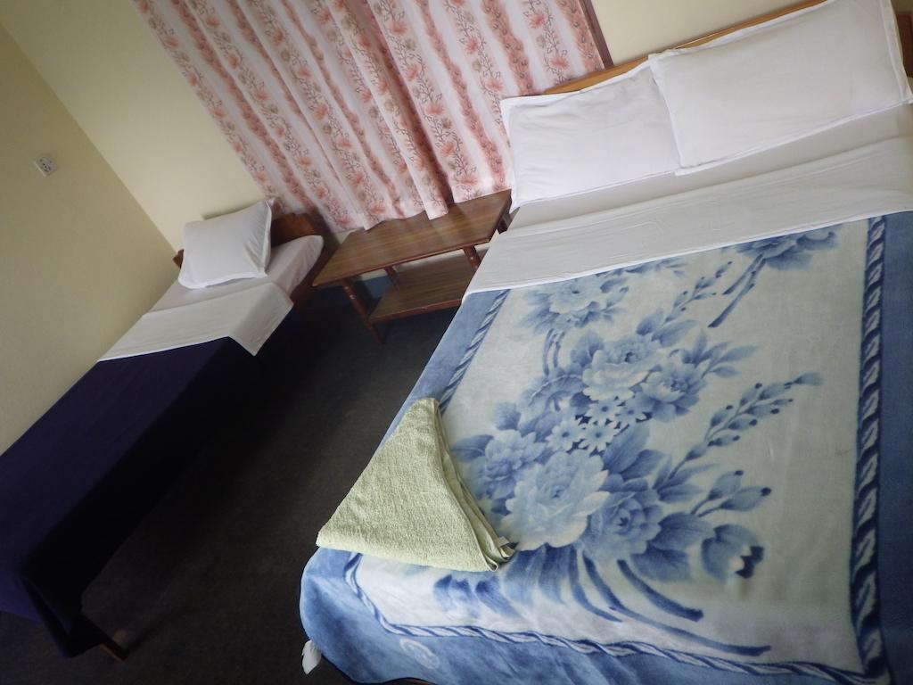 Green Tara Hotel Покхара Экстерьер фото