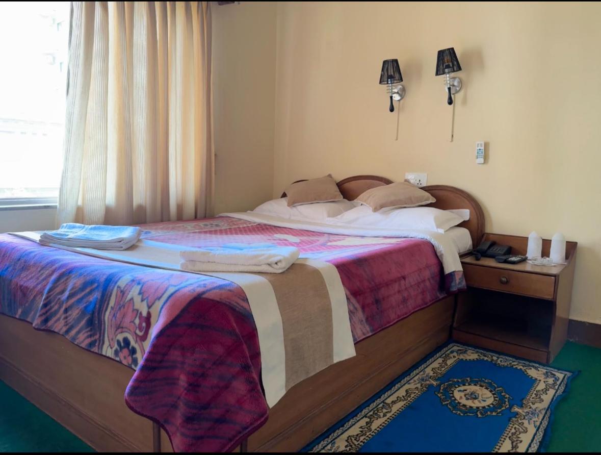 Green Tara Hotel Покхара Экстерьер фото
