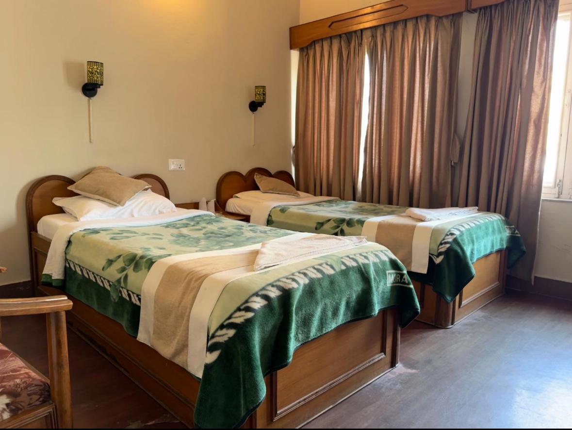 Green Tara Hotel Покхара Экстерьер фото