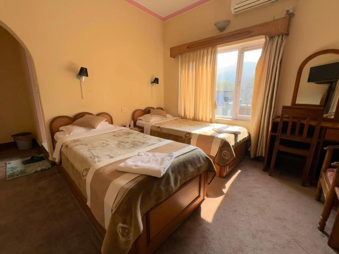 Green Tara Hotel Покхара Экстерьер фото